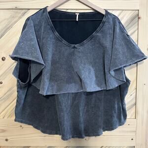 Medium Free People Cropped, layered top